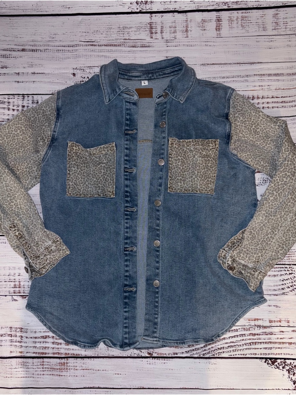 Judy Blue Leopard Print Denim Shacket Women’s Large